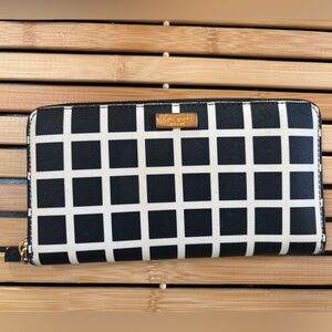 Kate Spade Black and White Checkered Wallet with Zip Around Closure